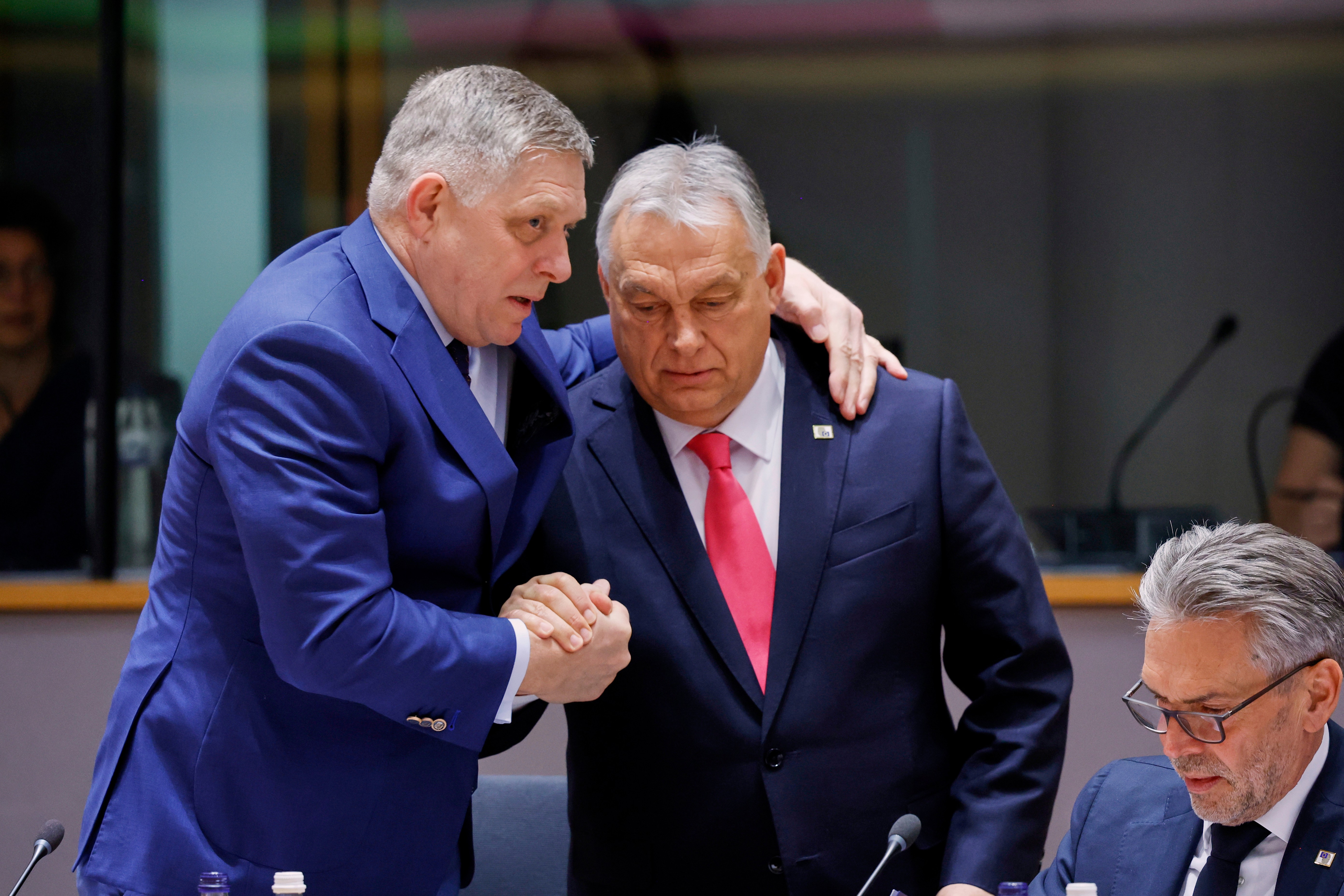 Robert Fico a Viktor Orbán na samite v Bruseli